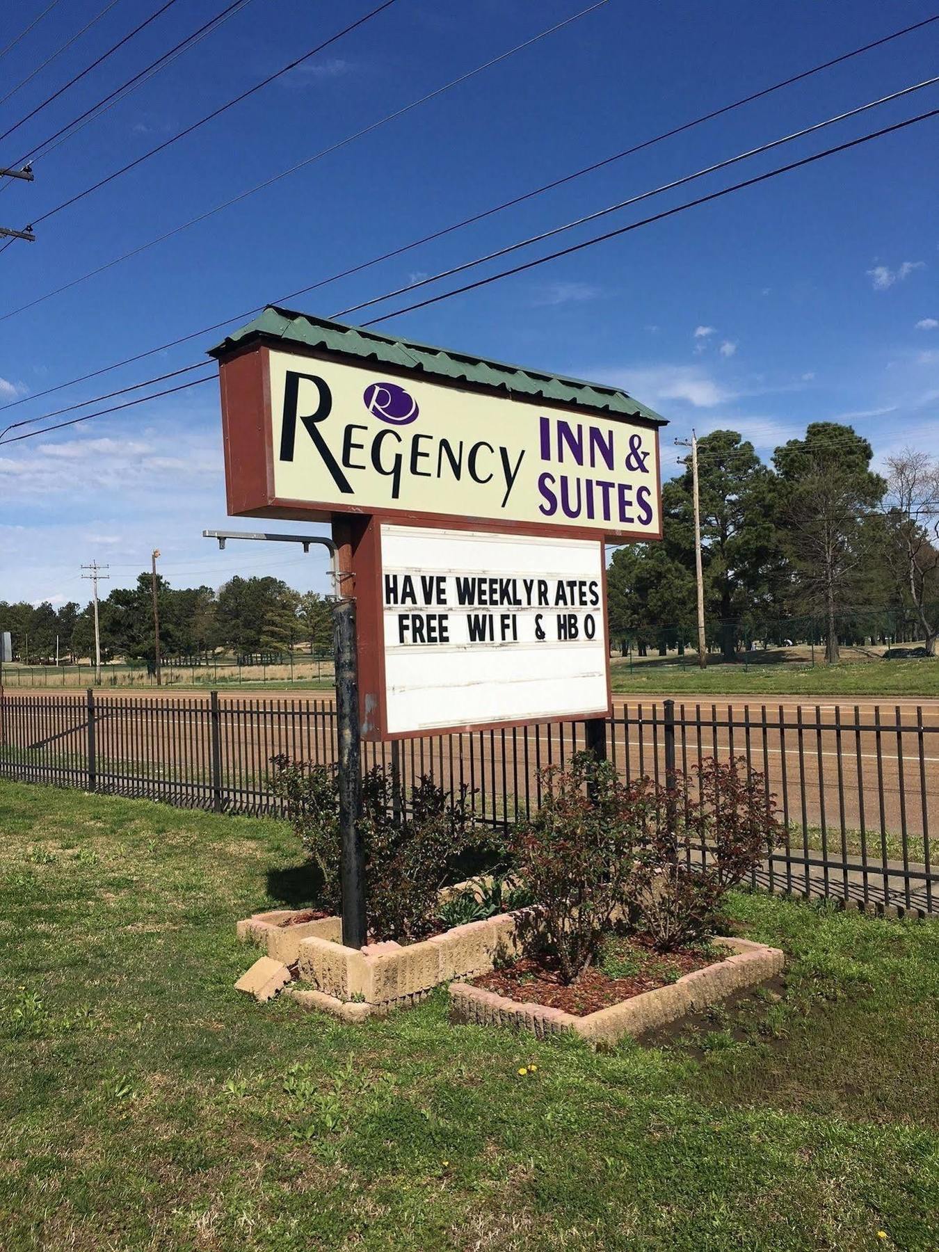 Regency Inn & Suites Millington Exterior photo